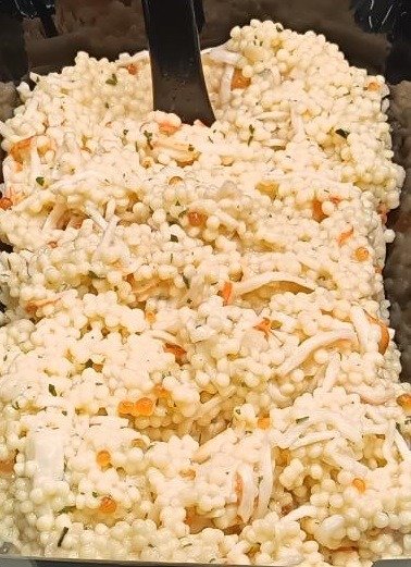 Perles des mers -salade de pâtes cuite, surimi saveur crabe et œufs de truite en sauce 高风险召回